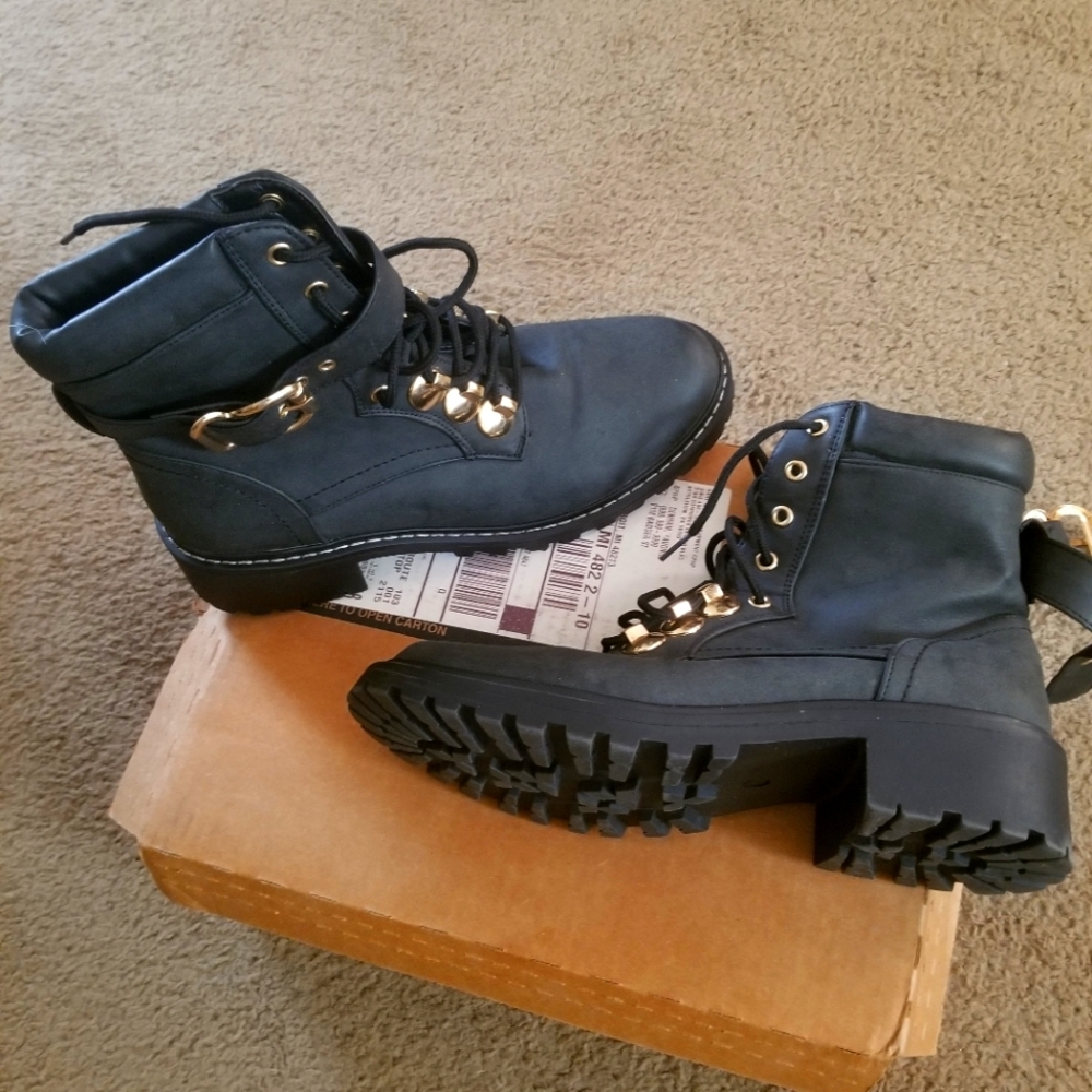 Nice biker boots